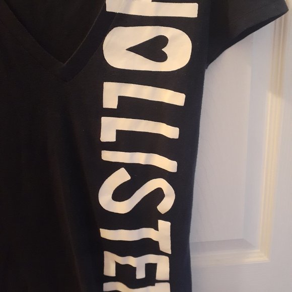 Juniors/ womens size large Hollister shirt - Picture 2 of 4